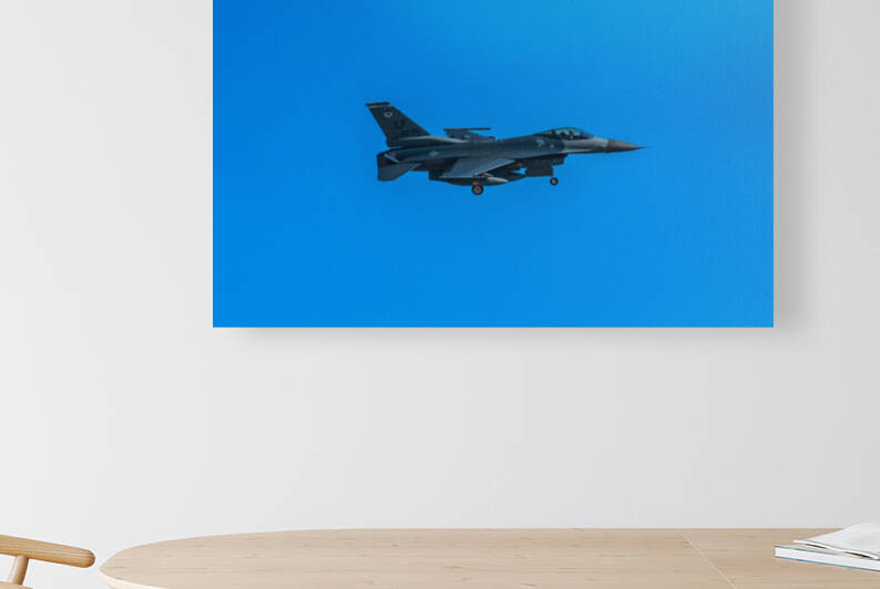 F-16 On Approach Reproduction