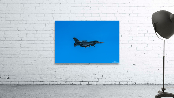 F-16 On Approach Wall Preview