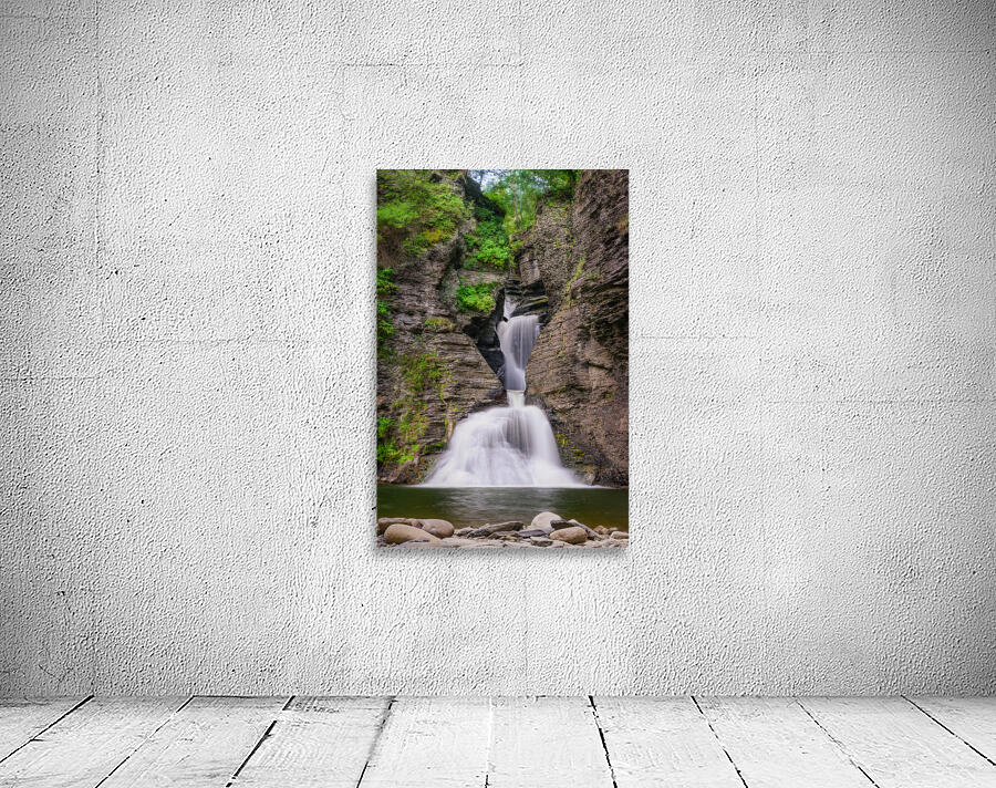 Cascading through the Gorge Wall Preview