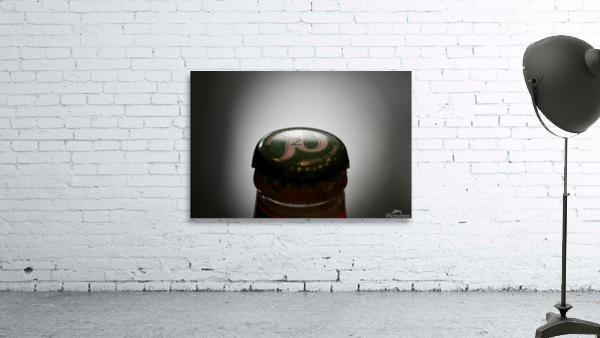 J2O bottle top Wall Preview