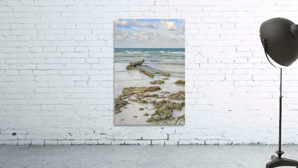 Cuban beach shipwreck Wall Preview