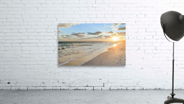 Cuban beach sunrise 2 Wall Preview
