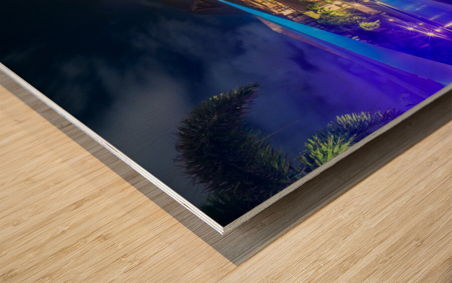 Resort pools at night Impression sur bois