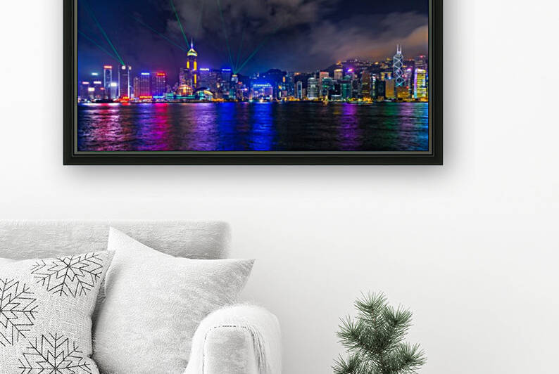 HONG KONG 21 by Tom Uhlenberg