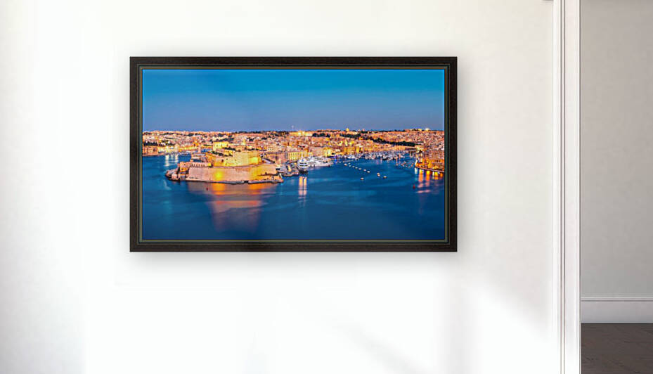 MALTA 12 by Tom Uhlenberg