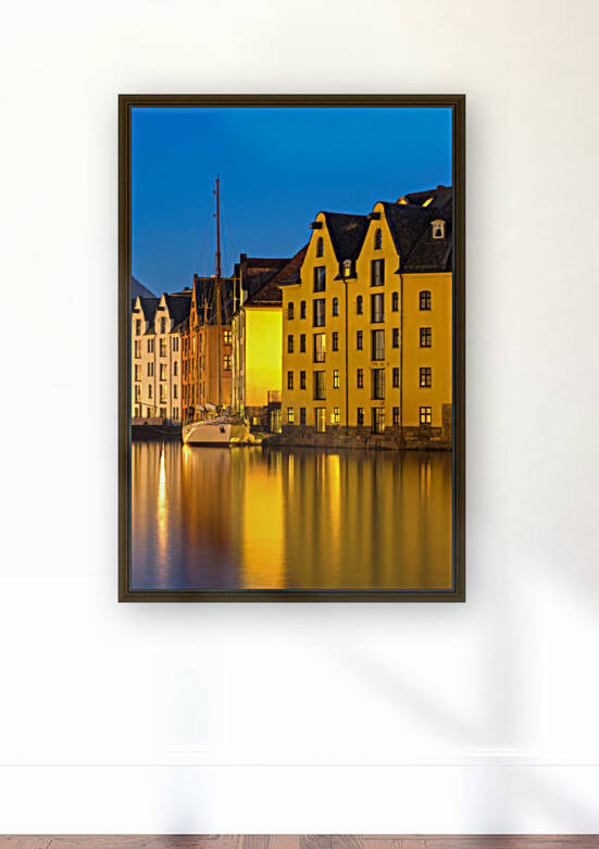 ÅLESUND 12 by Tom Uhlenberg