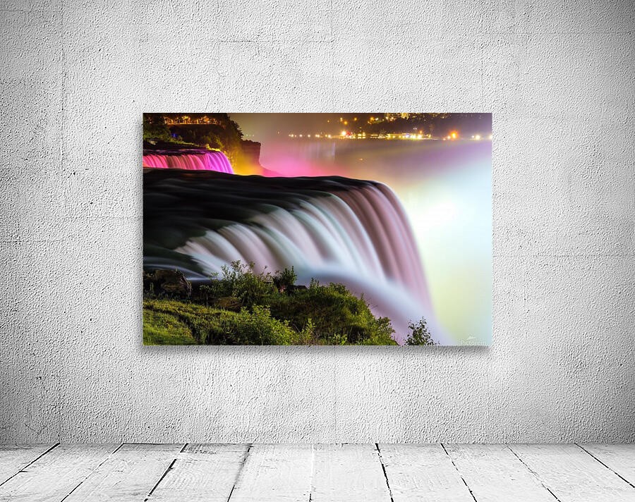 NIAGARA FALLS 11 Wall Preview