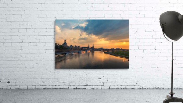 DRESDEN 08 Wall Preview