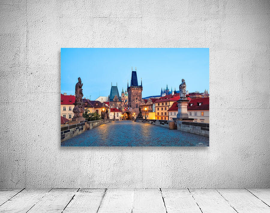 PRAGUE 01 Wall Preview