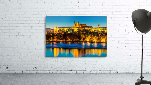 PRAGUE 02 Wall Preview