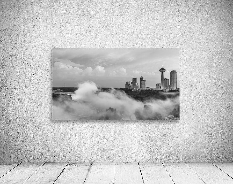 NIAGARA FALLS 16 Wall Preview