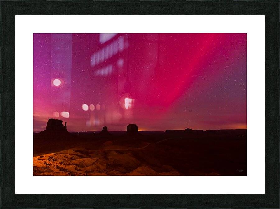Monument Valley Northern Lights Picture Frame print