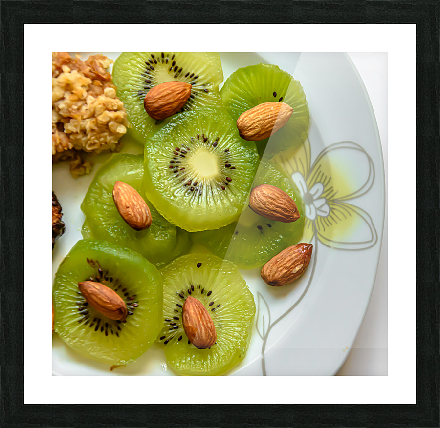 Sliced kiwi Picture Frame print