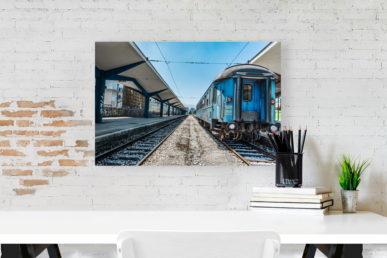 Blue train station Reproduction