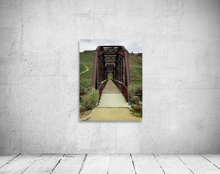 Guffy Bridge Wall Preview