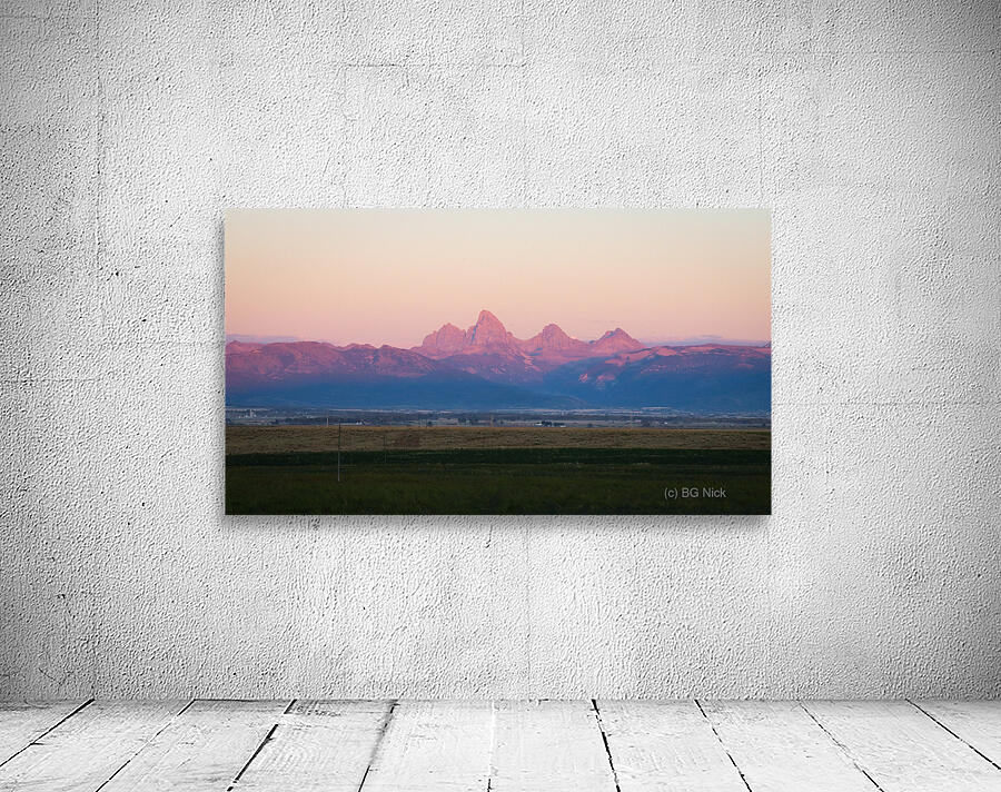 Mountains at dusk Wall Preview