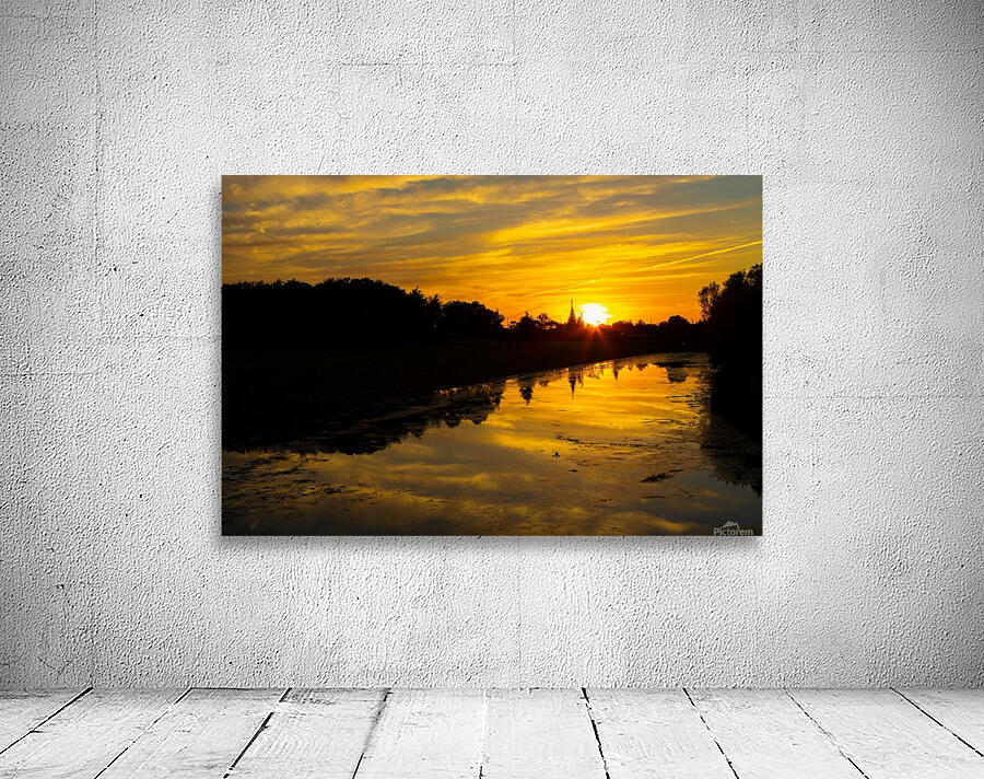 SUNSET BY THE WATER Wall Preview