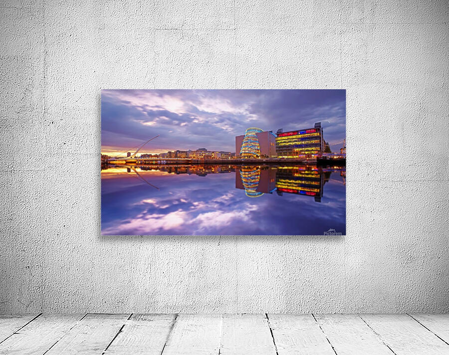D 228 Docklands Reflection Wall Preview