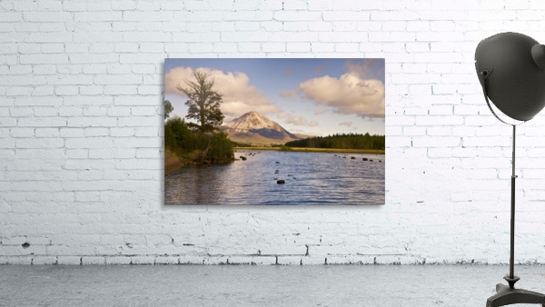 DL 019 Errigal Wall Preview