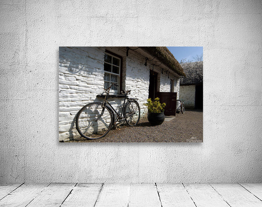 CE 039 Cottage Wall Preview