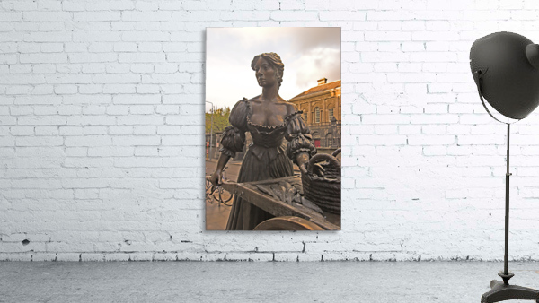 D 079 Molly Malone Wall Preview