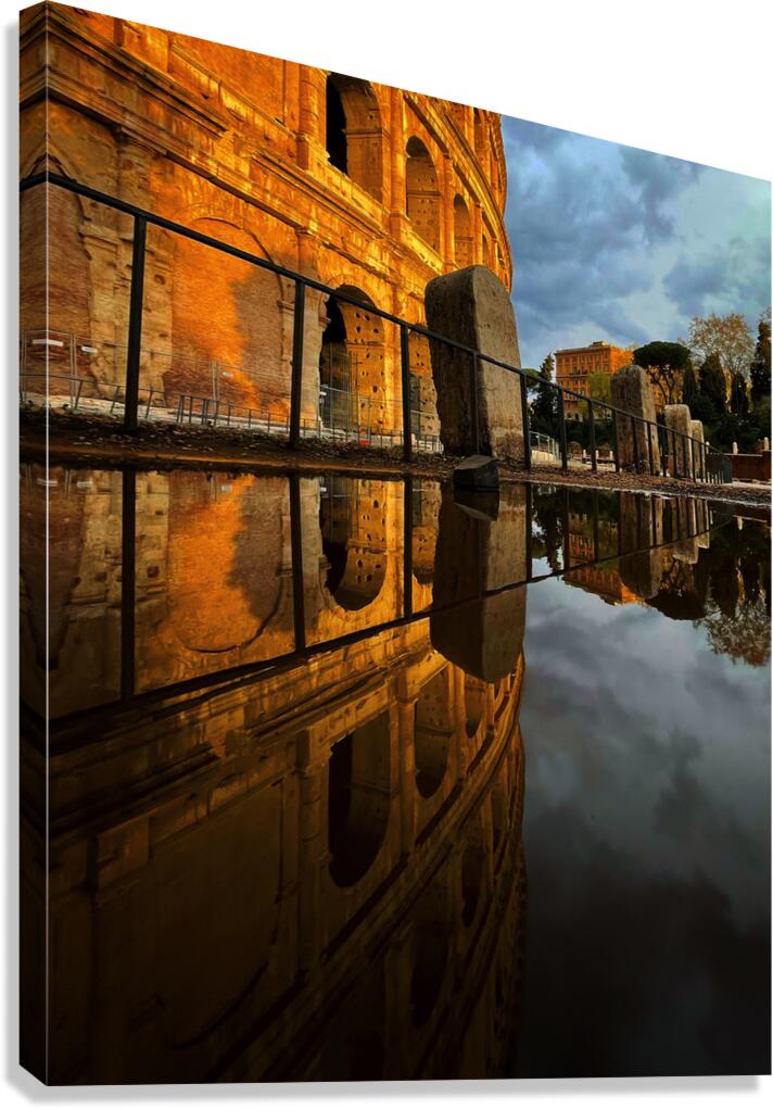 Colosseum glow Canvas Print