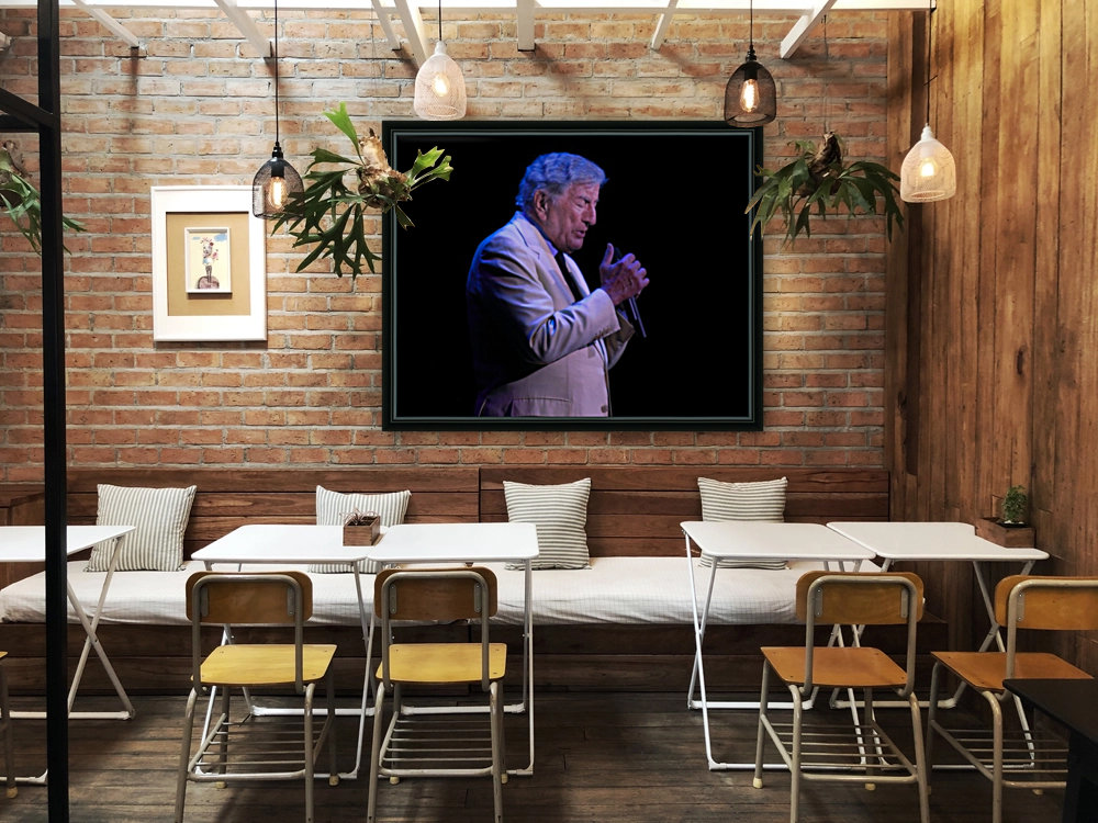 Tony Bennet Mic Reproduction