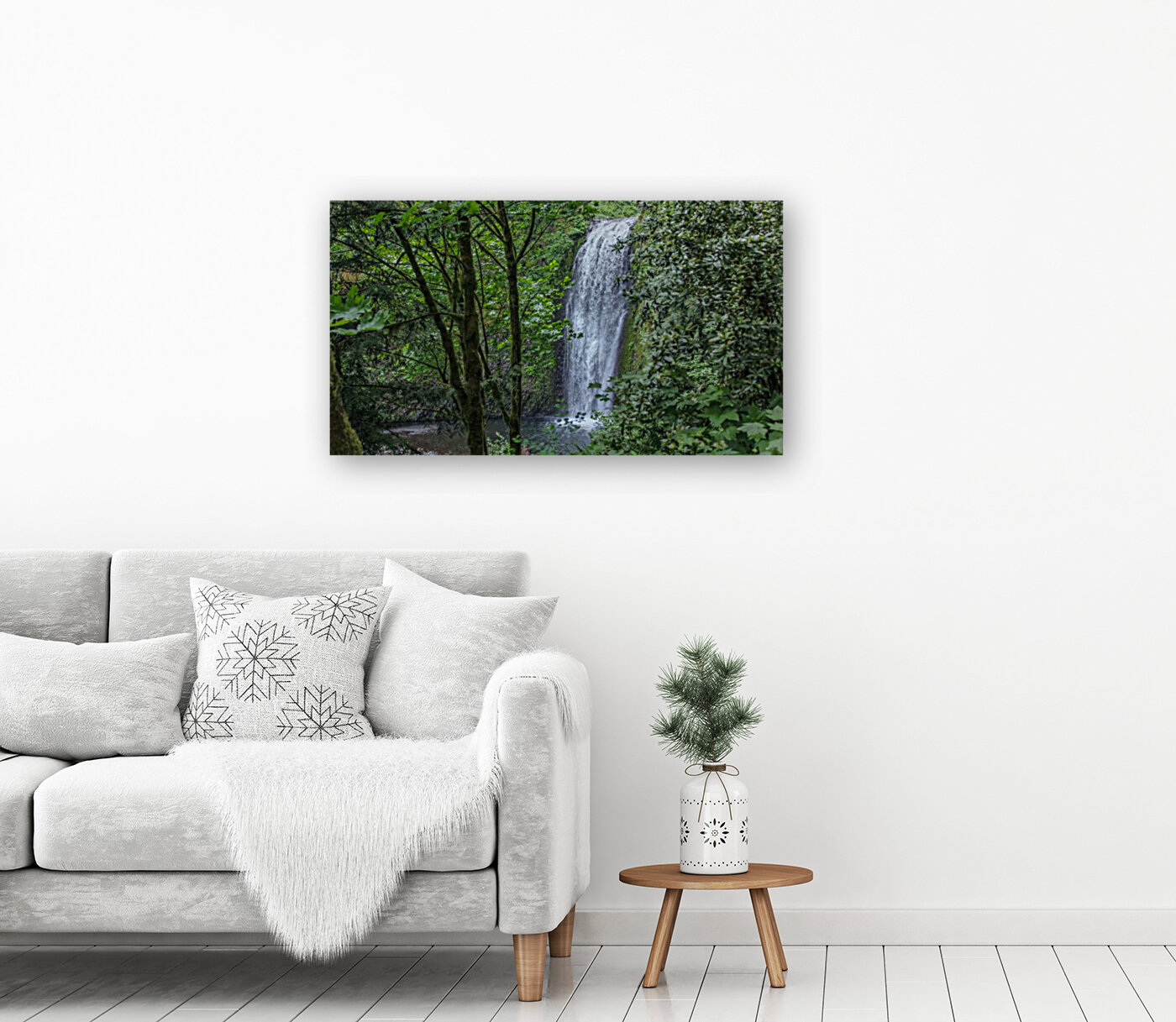Waterfall off Columbia River Reproduction