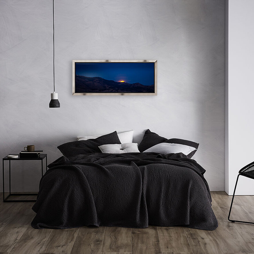 Moonset Reproduction