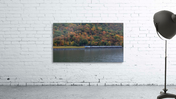 Hudson River Commute  Wall Preview