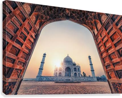 Taj Mahal Canvas Print