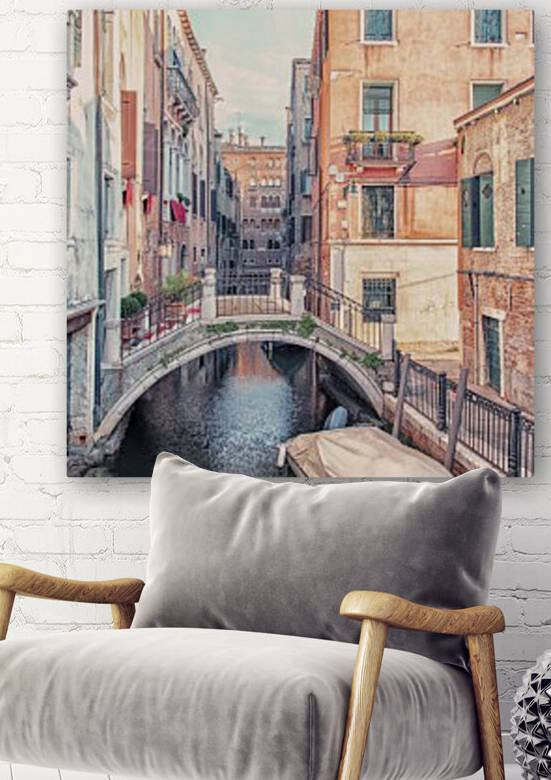 Venice canal Reproduction