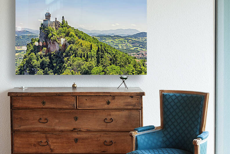 San Marino Reproduction