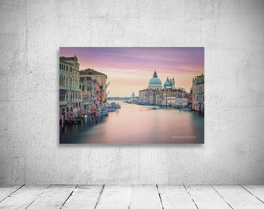 Pink Venice Wall Preview