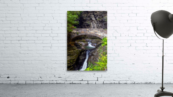 Central Cascade Wall Preview