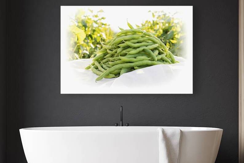 A pile of fresh green beans 3 by Romeu Hurmuzache
