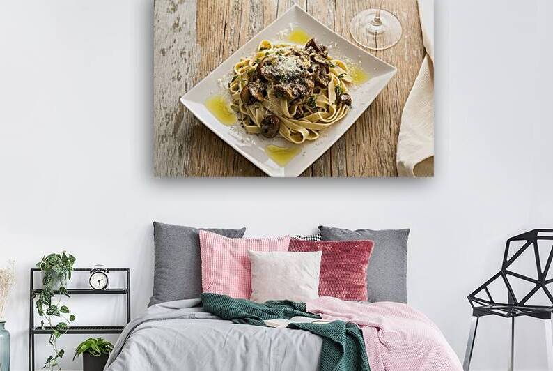 A plate of pasta specifically tagliatelle generou by Romeu Hurmuzache