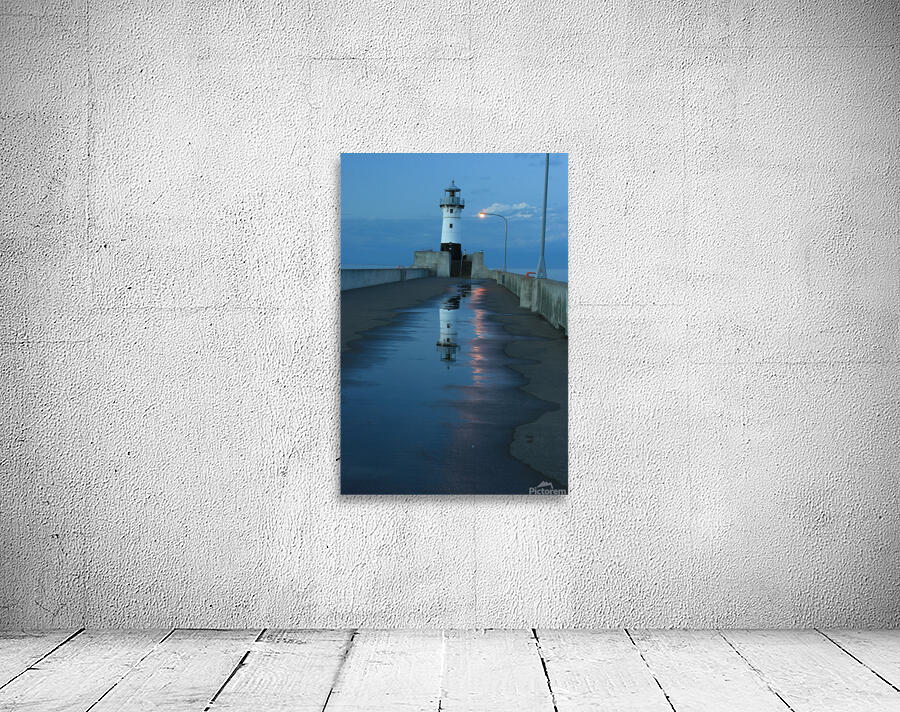 lighthouse reflection  Wall Preview