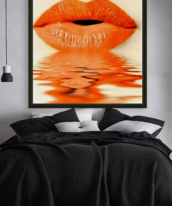 Lips Wave by LeGustavienne