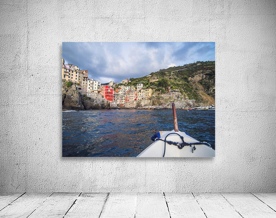 riomaggiore from boat Wall Preview