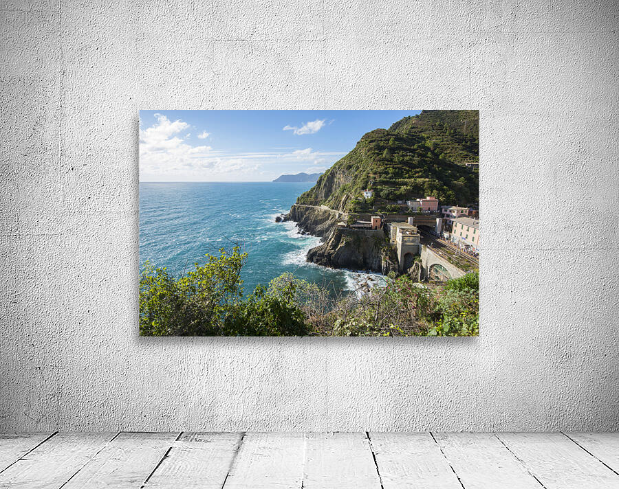 riomaggiore train tracks Wall Preview