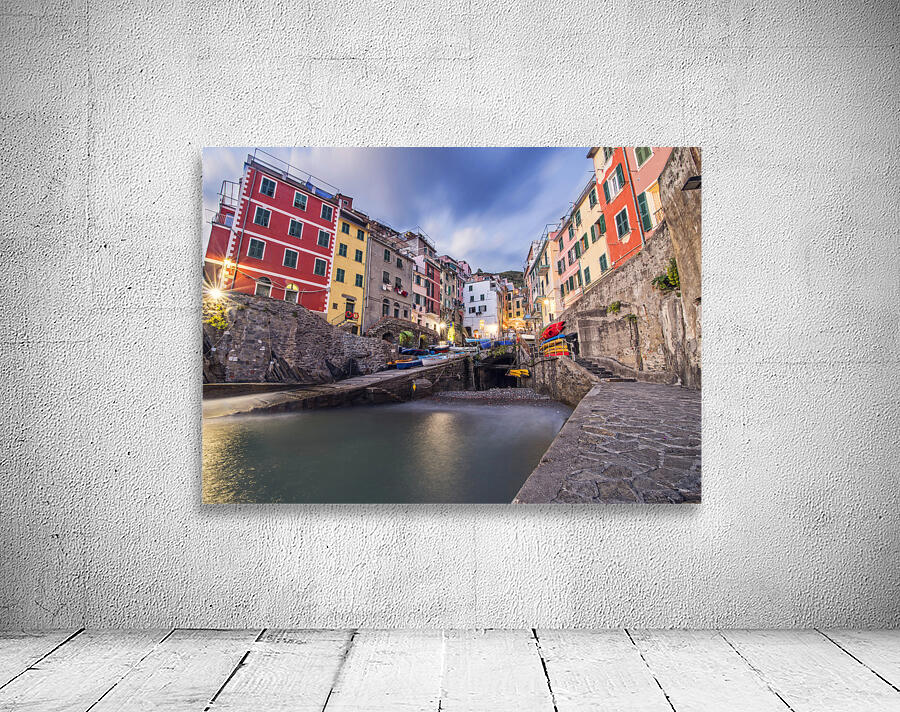 riomaggiore at night Wall Preview