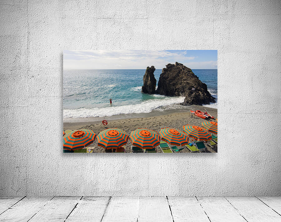 red bikini monterroso Wall Preview