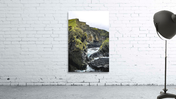 Black cliffs - Vertical Wall Preview