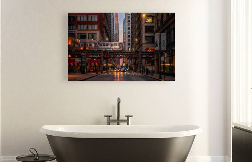The City Chicago | Elevated Train Through the Downtown Streets by Dutch Photographer