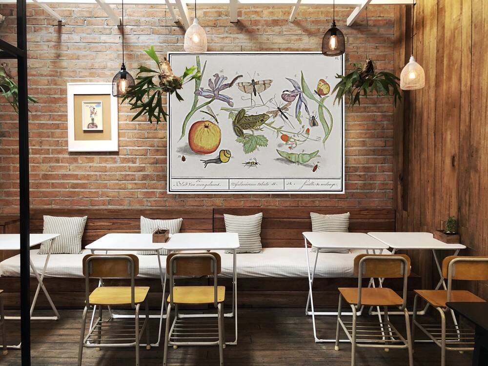 Nature ensemble in vintage style Reproduction