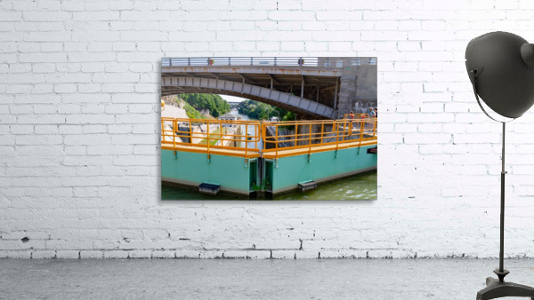 closed gate Wall Preview
