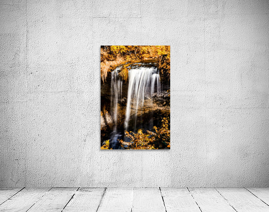 Wolcott Falls 2 Wall Preview
