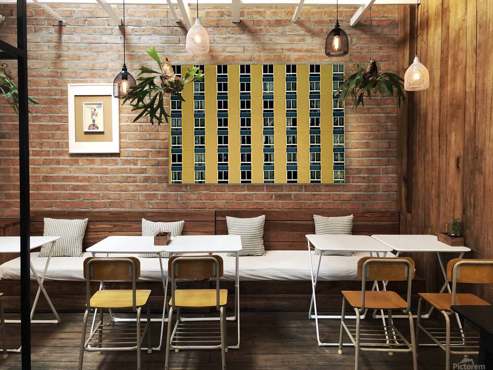 Hotel 5 Reproduction