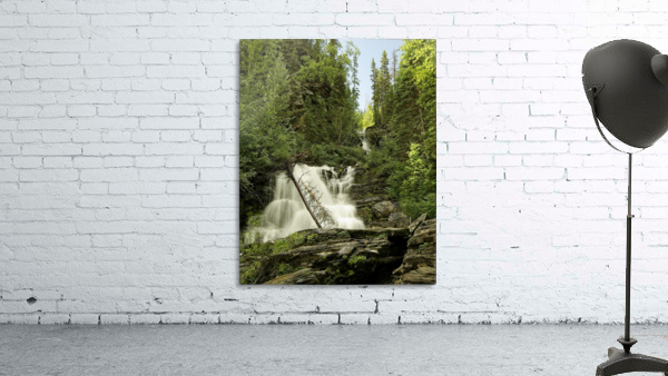 Bijoux Falls Wall Preview